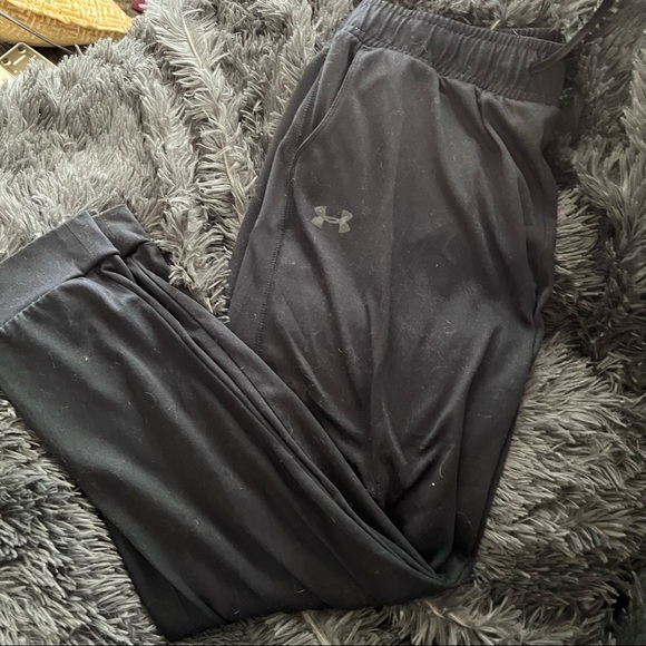 Under Armour Black Jogger - Picture 2 of 4